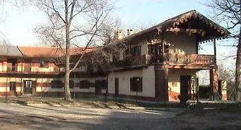 Cascina Govean Hotell